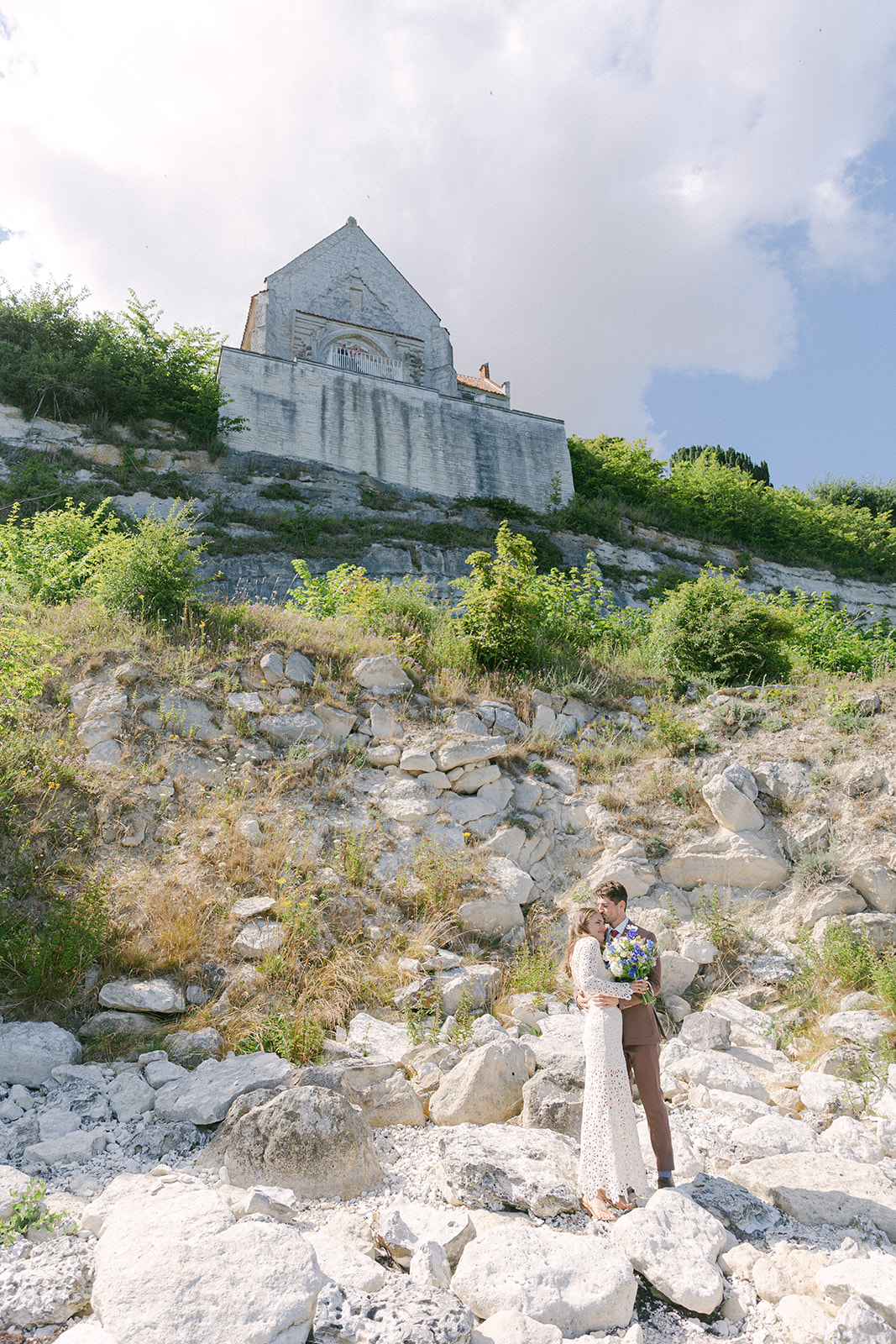 Unforgettable Summer Wedding - Love Finds Its Way in Stevns Klint